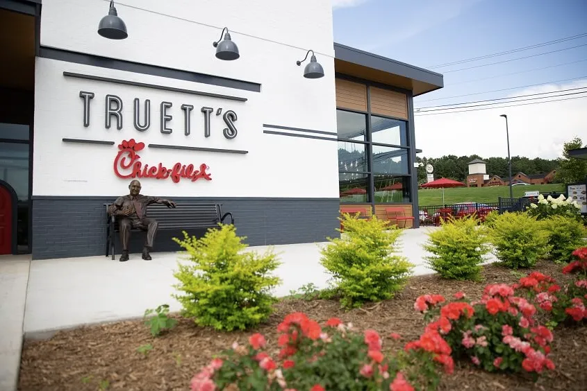 5 Best Chick-fil-A Restaurants in Georgia 2 Truett's Chick-fil-A