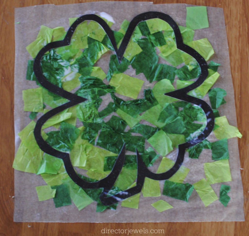 3 Fun Crafts to Do with Your Preschoolers for St. Patrick’s Day 1 Shamrock suncatcher and other St. Patrick's Day crafts for preschoolers - TLE Ashburn