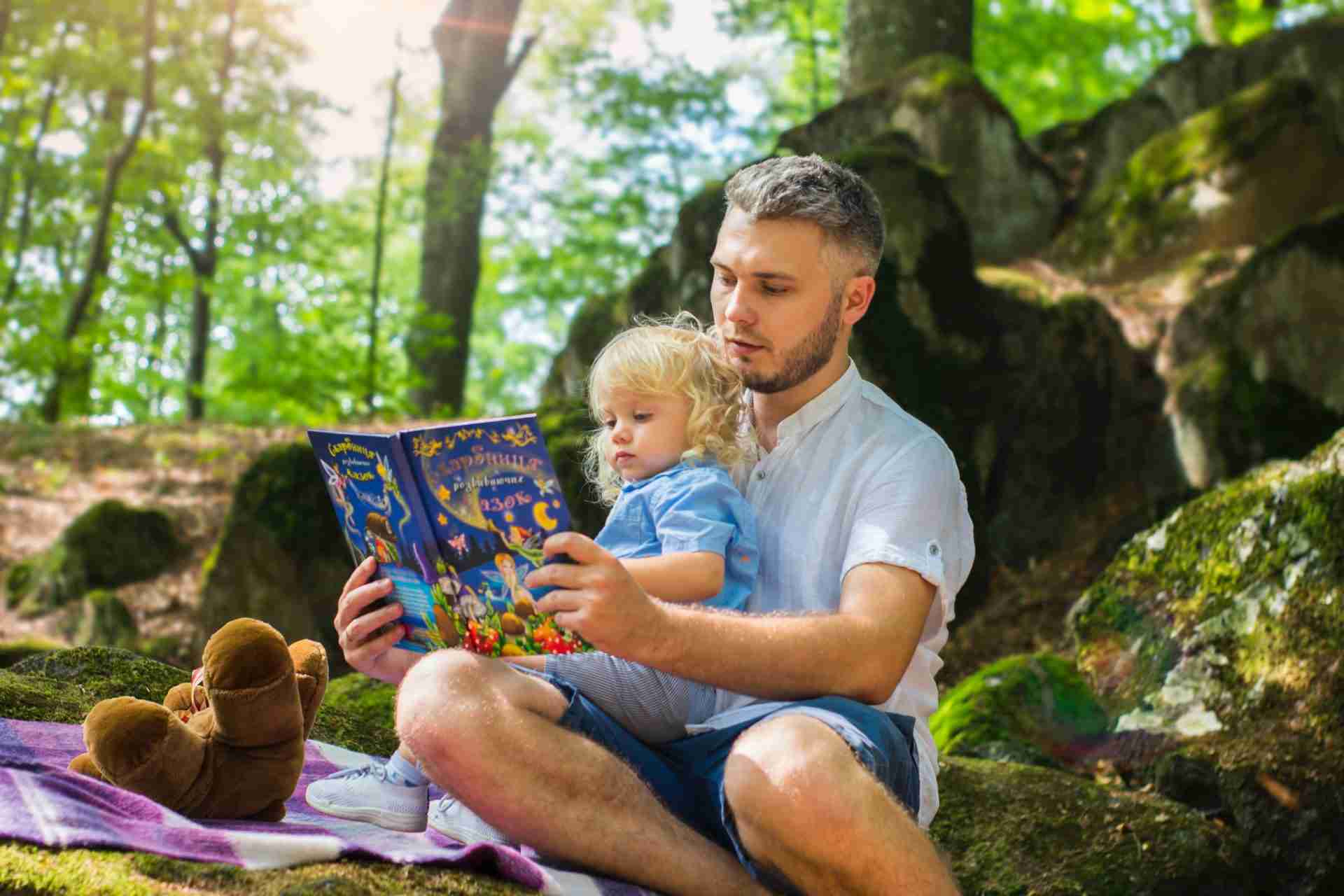 4 Tips for Reading to Toddlers and Keeping Them Engaged 1 Reading to Toddlers - The Learning Experience- East Finchley Day Nursery and Preschool