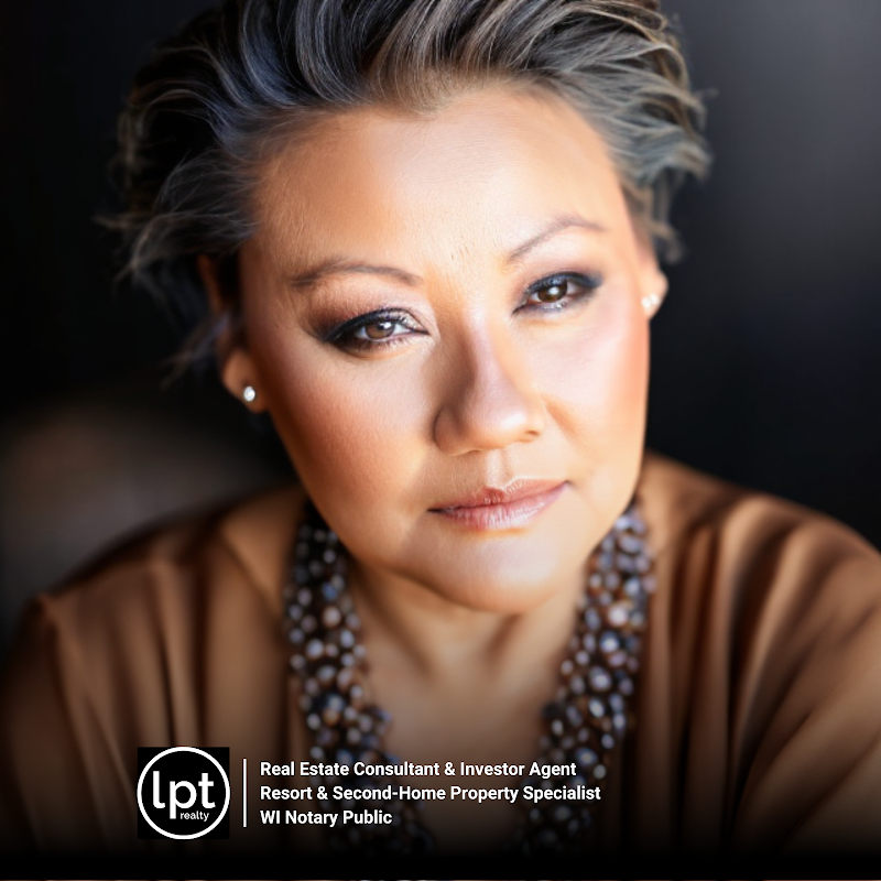 Jennai’ Rusch, LPT Realty & Owner of Northern Chalet Chic LLC thumbnail